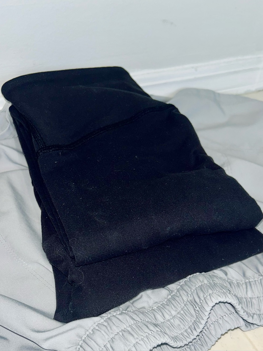 2pc Lululemon Black Wunder Under Size 2 Bundle *Flawed Plz Read Description